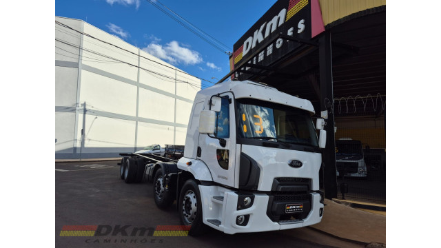 Cargo 2429 manual 2013 completo 8x2 chassi