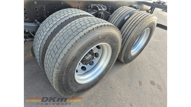Cargo 2429 manual 2013 completo 8x2 chassi