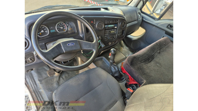 Cargo 2429 manual 2013 completo 8x2 chassi