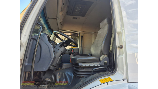 Cargo 2429 manual 2013 completo 8x2 chassi