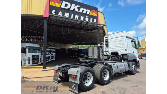 M.Benz Axor 2544 S ano 2014 automatico 6x2 completo