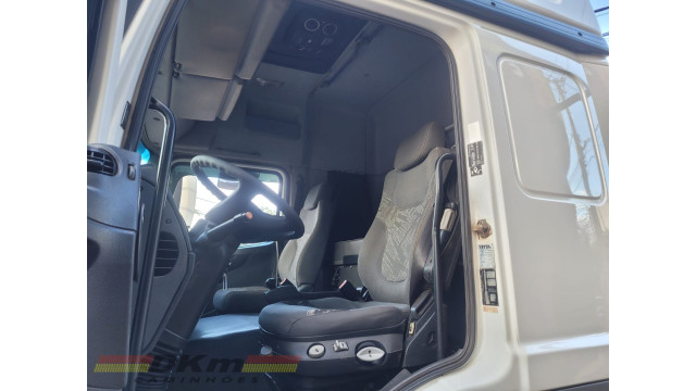 M.Benz/Axor 2544 S ano 2014 completo 8x2 automatico