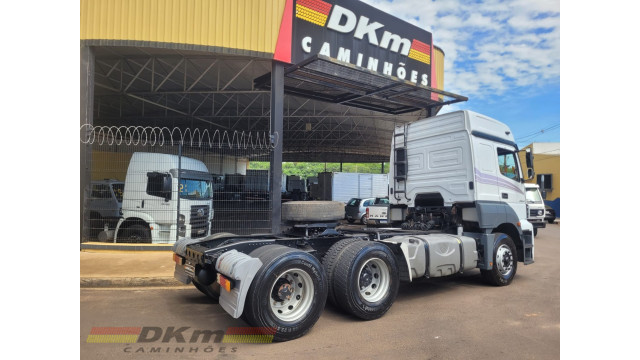 M.Benz Axor 2544 S ano 2014 automatico 6x2 completo