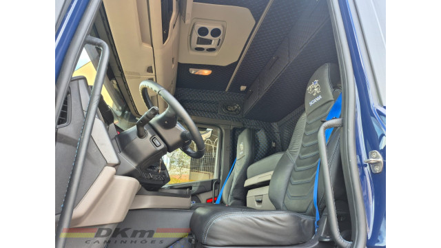 Scania P 360 ano 2021 automatico 8x2 completo (leia o anuncio) Scania P 360 ano 2021 automatico 8x2 completo (leia o anuncio)