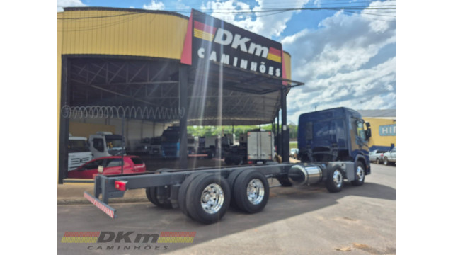 Scania P 360 ano 2021 automatico 8x2 completo (leia o anuncio) Scania P 360 ano 2021 automatico 8x2 completo (leia o anuncio)