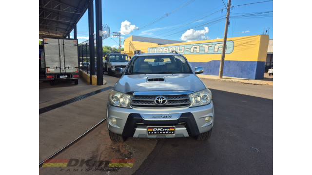 Toyota SW 4 SRV 2010 automatica 4x4 diesel 07 lugares