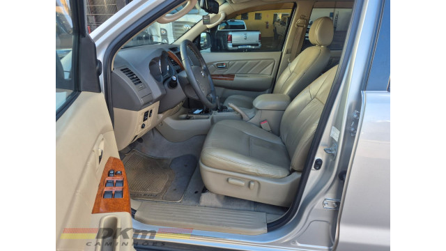 Toyota SW 4 SRV 2010 automatica 4x4 diesel 07 lugares