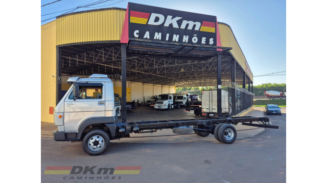 VW 9.160 ano 2012 com A/C chassi 4x2