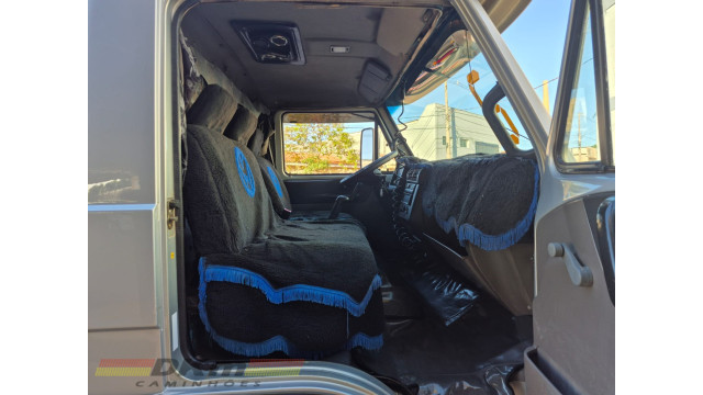 VW 9.160 ano 2012 com A/C chassi 4x2