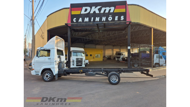 VW/8.150 E ano 2006 delivery 4x2