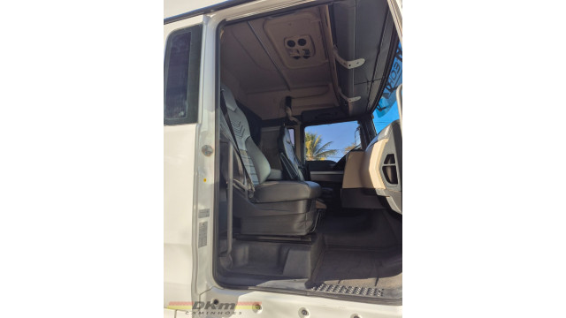VW/28.460 Meteor 2022 automatico 6x2 completo