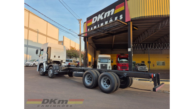VW/19.320 ano 2006 completo 8x2 chassi