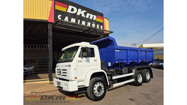 VW 17.250E ano 2011 caçamba facchini 12 m3 