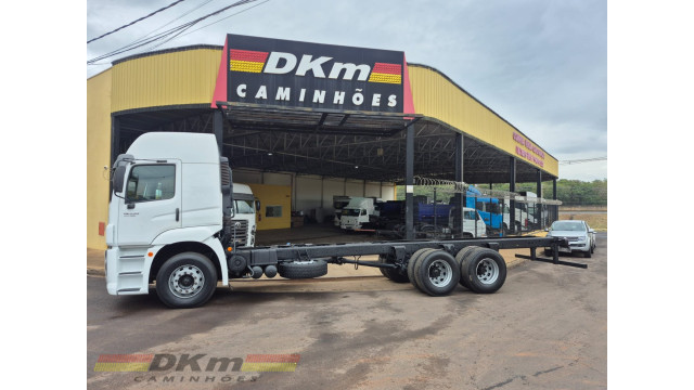 VW 19.330 constellation 2015 completo 6x2 chassi