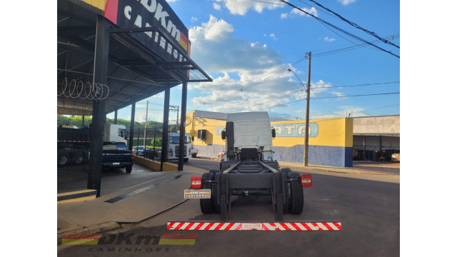 VW/24.280 ano 2021 manual 6x2 completo