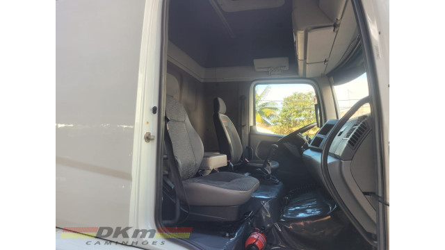 VW/24.280 ano 2021 manual 6x2 completo