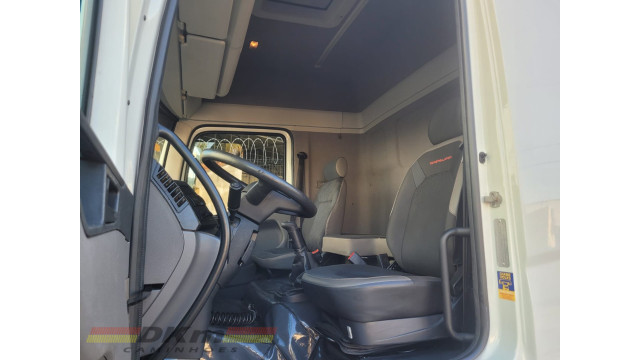 VW/24.280 ano 2021 manual 6x2 completo