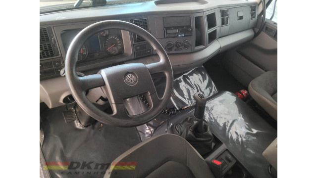 VW/24.280 ano 2021 manual 6x2 completo