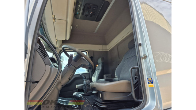 VW 30.330 ano 2021 automatico completo  8x2 