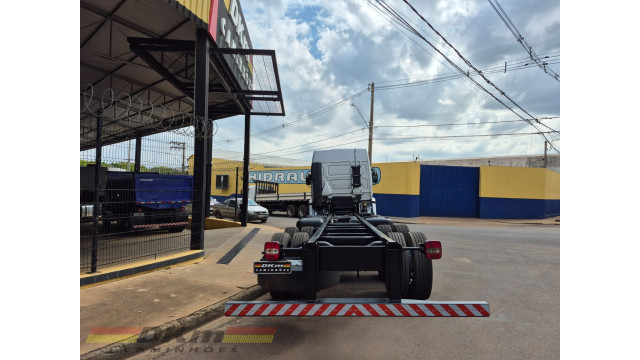 VW 30.330 ano 2021 automatico completo  8x2 