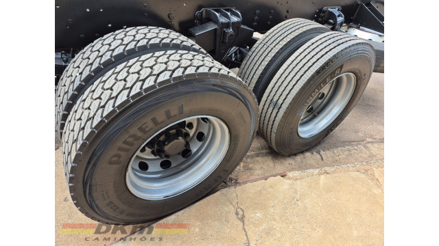 VW 30.330 ano 2021 automatico completo  8x2 