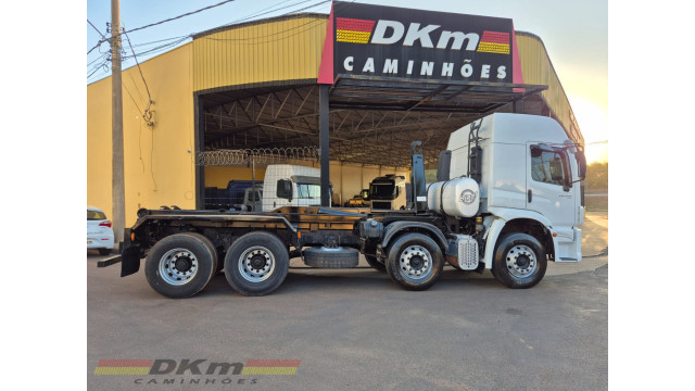 VW 24.330 prime 2019 roll on 8x2 completo manual