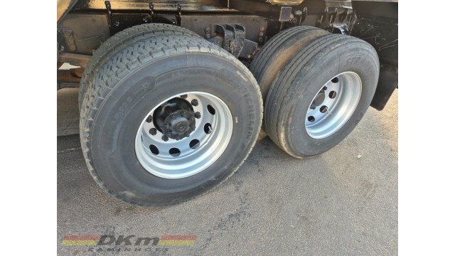 VW 24.330 prime 2019 roll on 8x2 completo manual