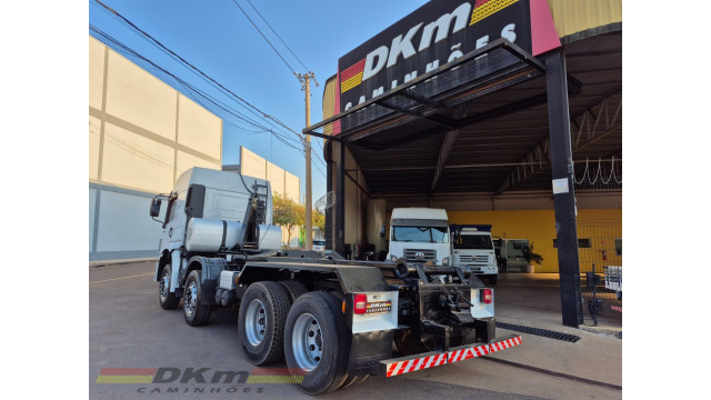 VW 24.330 prime 2019 roll on 8x2 completo manual