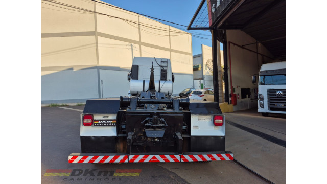 VW 24.330 prime 2019 roll on 8x2 completo manual
