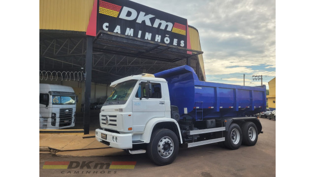 VW/17.250 E 2011 Worker 6x2 caçamba 12 m3