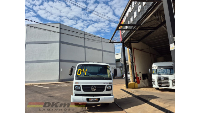VW/8.120 Worker 2004 chassi 4x2 (MWM X 10)