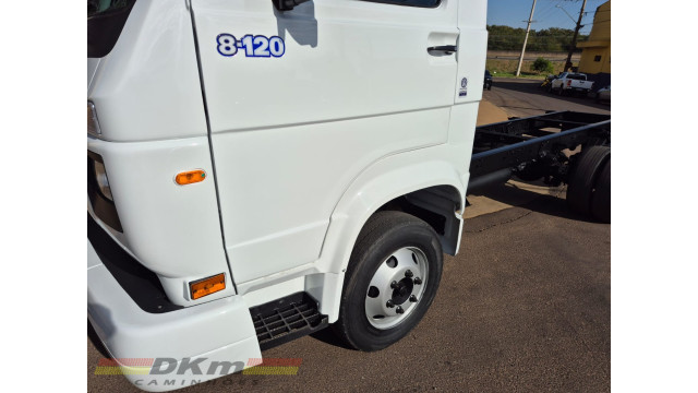 VW/8.120 Worker 2004 chassi 4x2 (MWM X 10)