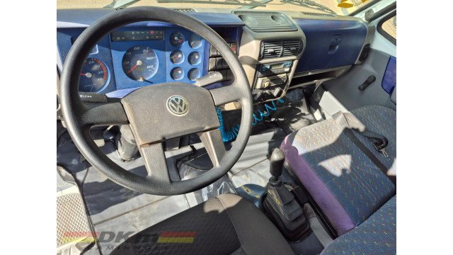 VW/8.120 Worker 2004 chassi 4x2 (MWM X 10)