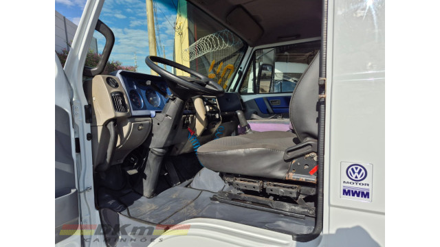 VW/8.120 Worker 2004 chassi 4x2 (MWM X 10)