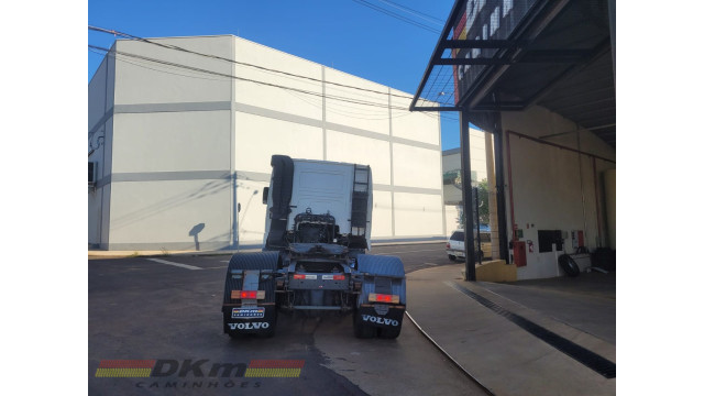 Volvo/FH 400 ano 2009 manual 4x2 