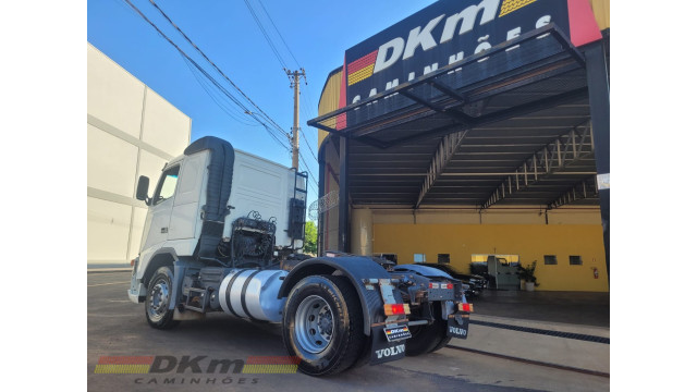 Volvo/FH 400 ano 2009 manual 4x2 