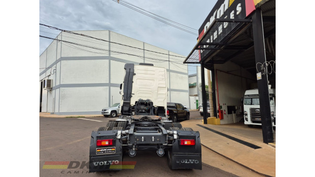 Volvo/FH 460  6x2T i.shift  2020 completo automatico