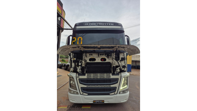 Volvo/FH 460  6x2T i.shift  2020 completo automatico