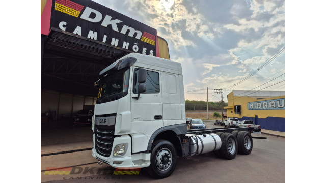 DAF XF/FTT 530 plataforma 2021 completo 6x4 aut.