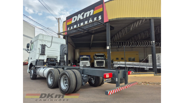 DAF XF/FTT 530 plataforma 2021 completo 6x4 aut.
