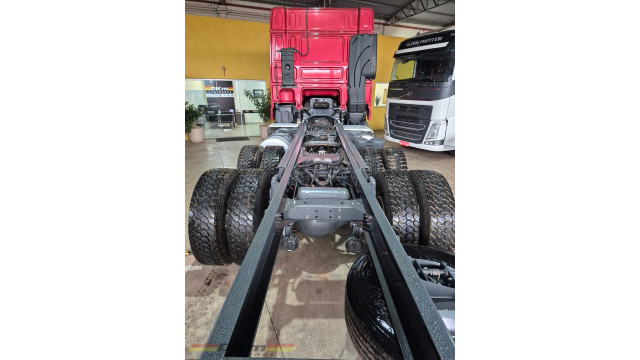 DAF XF/FTT 530 plataforma 2021 completo 6x4 aut.