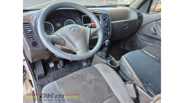 Hyundai/HR 2012 diesel c/baú 3mts.