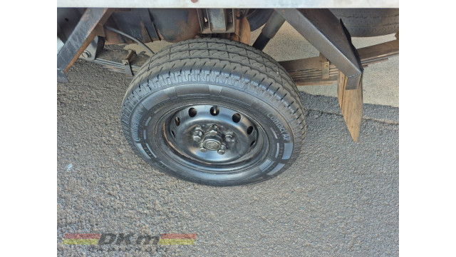 Hyundai/HR 2012 diesel c/baú 3mts.