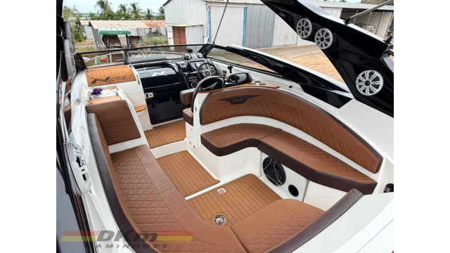 Lancha NX 290 ano 2022 - 67 horas