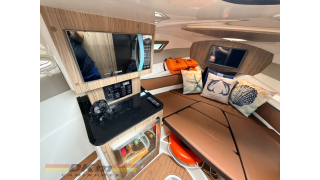 Lancha NX 290 ano 2022 - 67 horas