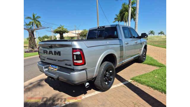 Ram 3500 Laramie 2022 c/ 39.000 km 
