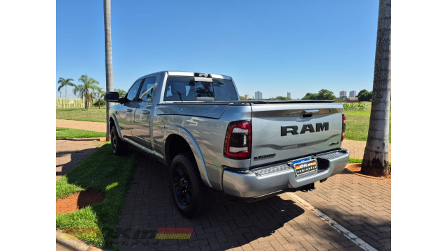 Ram 3500 Laramie 2022 c/ 39.000 km 