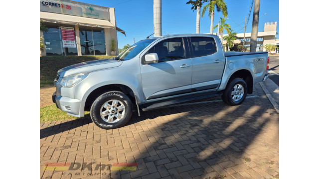 S 10 LT 2.8 ano 2013  diesel 4x4 automatico